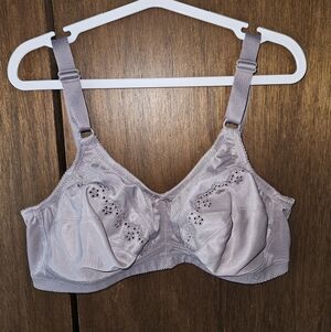 Wonderbra W2620 Lavender Lace-Accent Classic Support Wireless Bra | 36D